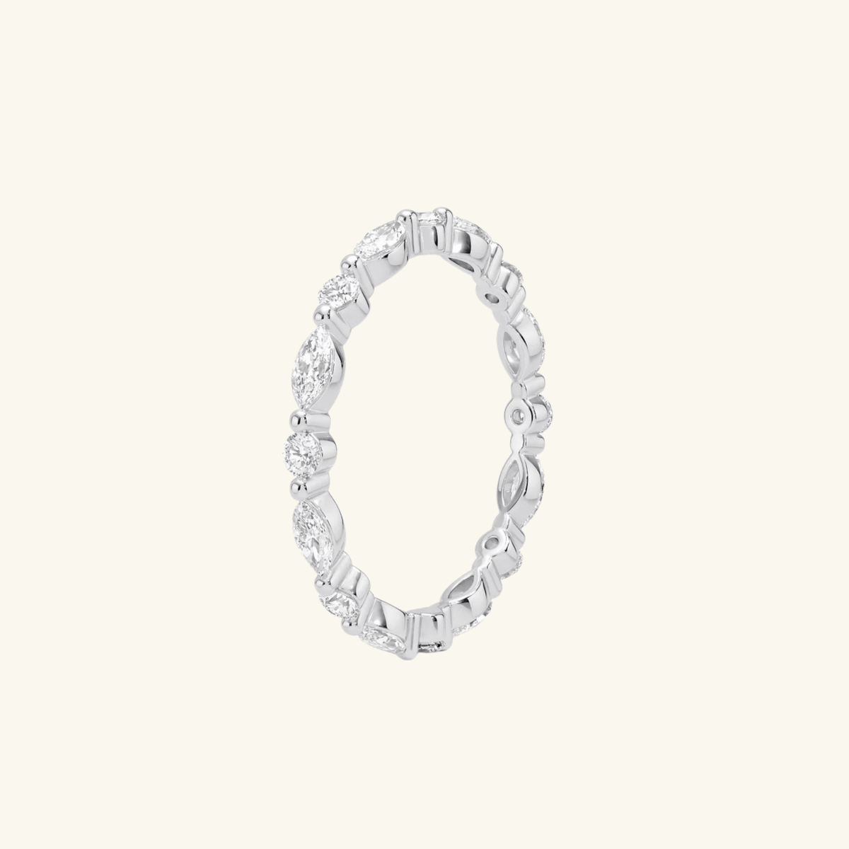 Anillo Alianza Redondo y Marquesa de Moissanita