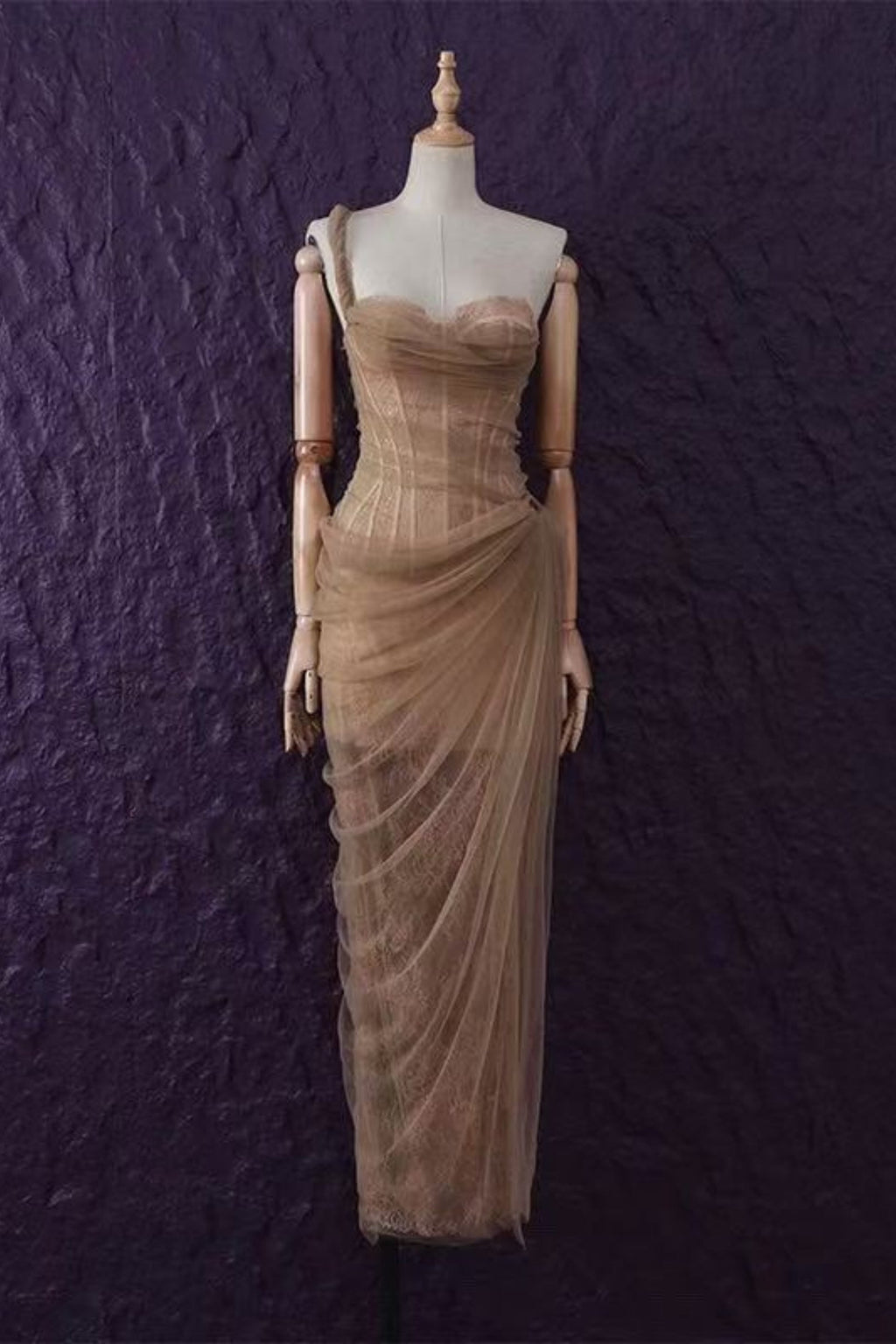 Vestido Midi Asimétrico de Malla Fruncida