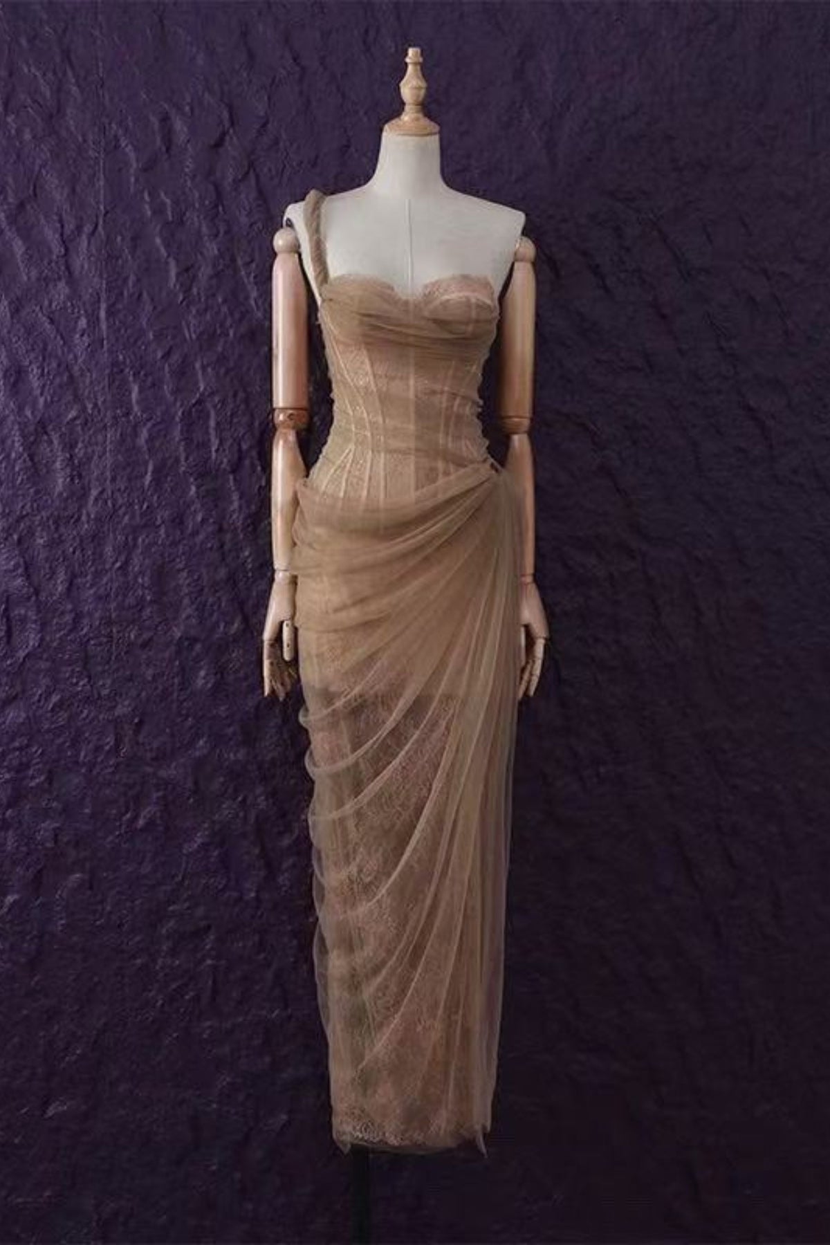 Vestido Midi Asimétrico de Malla Fruncida