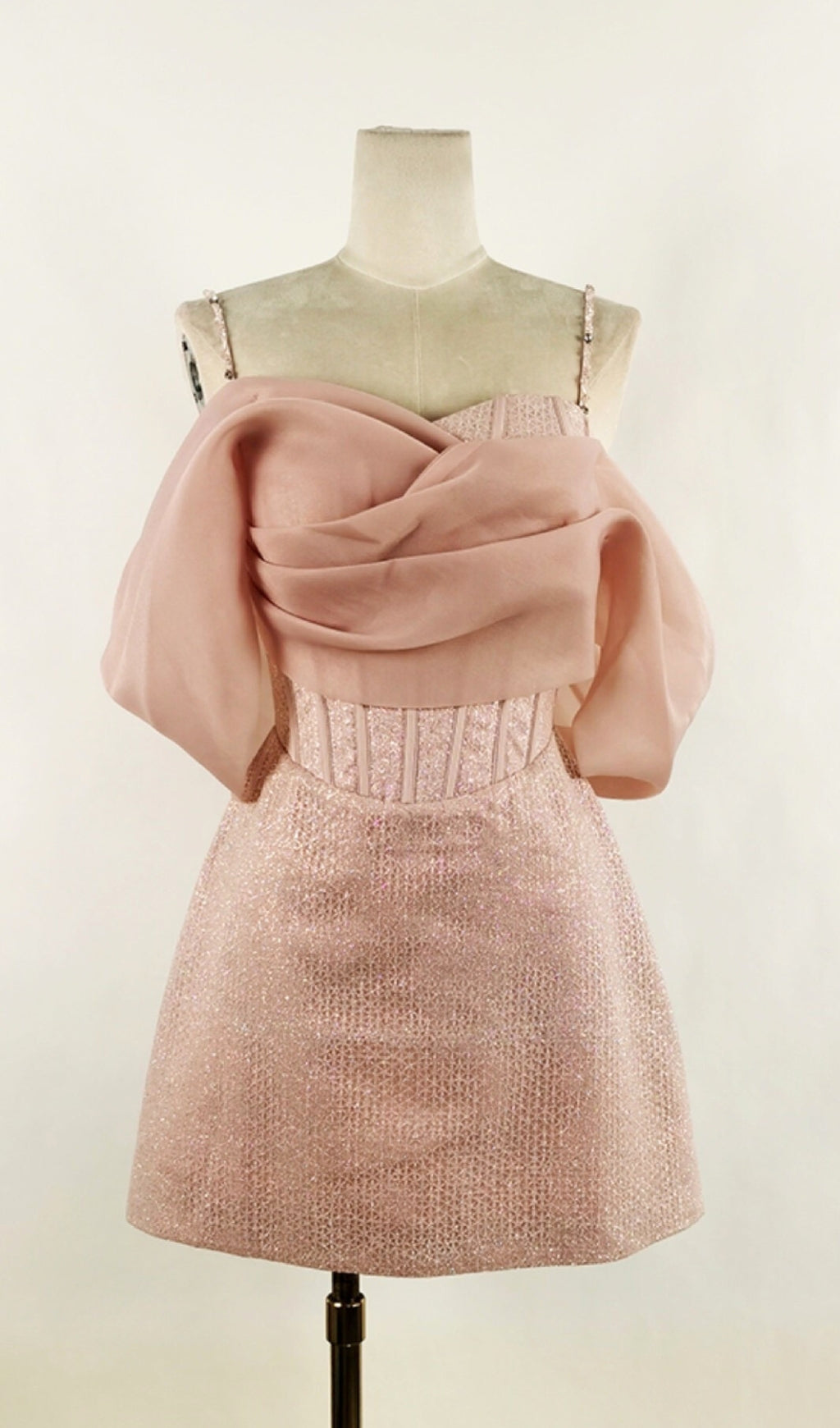 Vestido Mini Rosa de Tirantes Cruzados