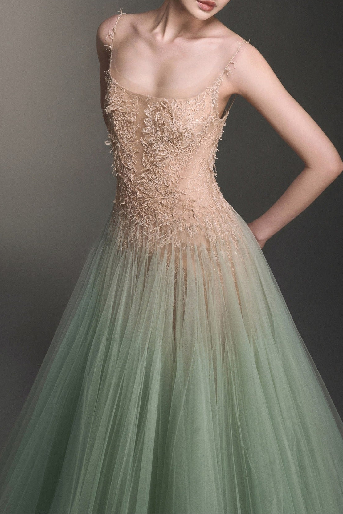 Vestido Midi Menta Degradado de Encaje