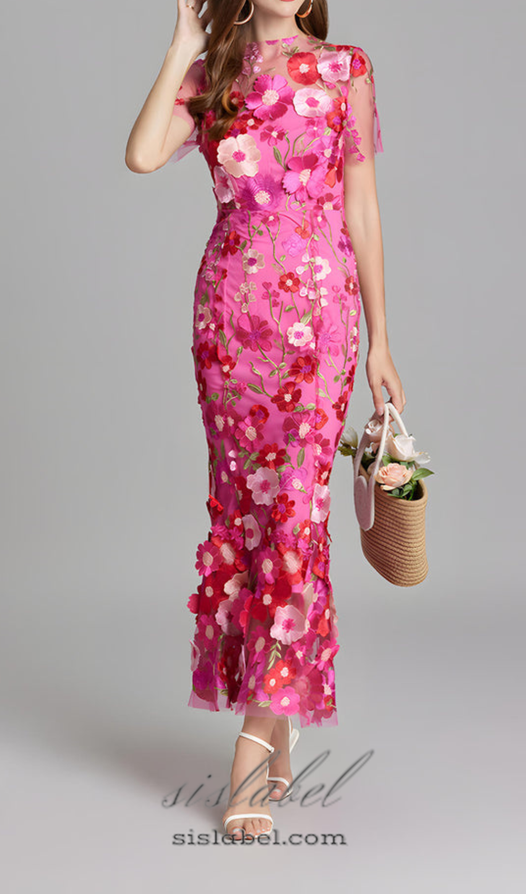 Vestido Midi Sirena Rojo de Malla Bordada Floral