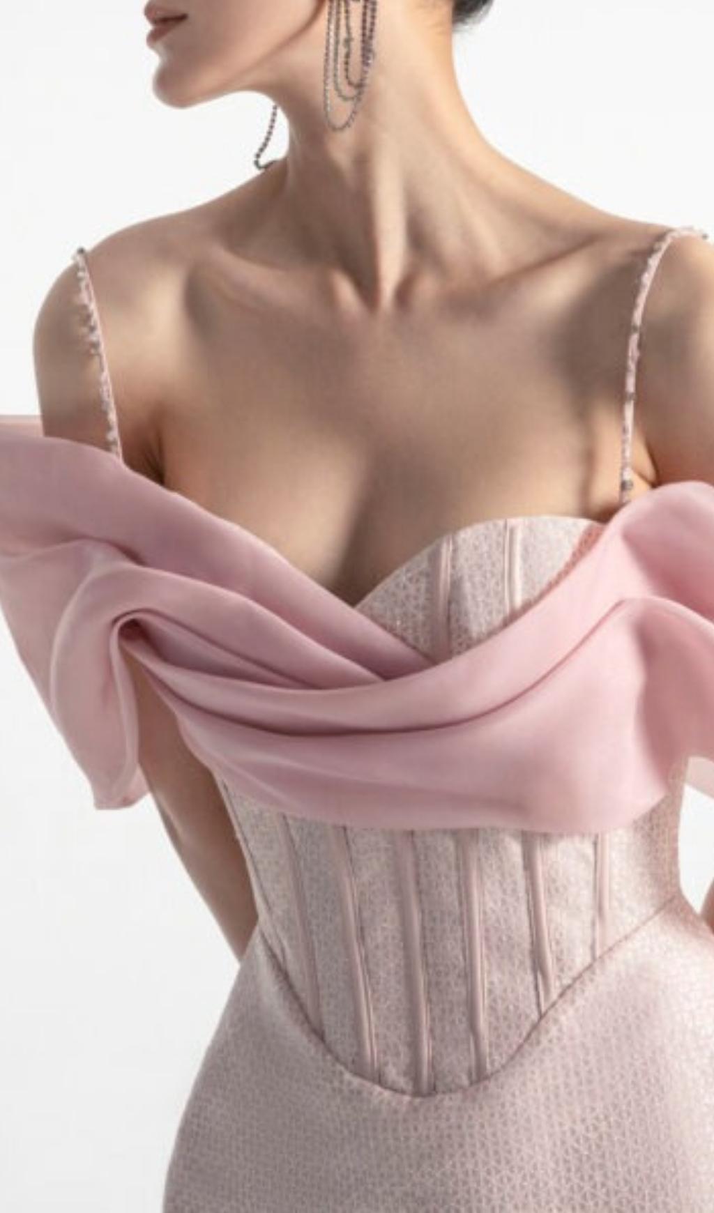 Vestido Mini Rosa de Tirantes Cruzados