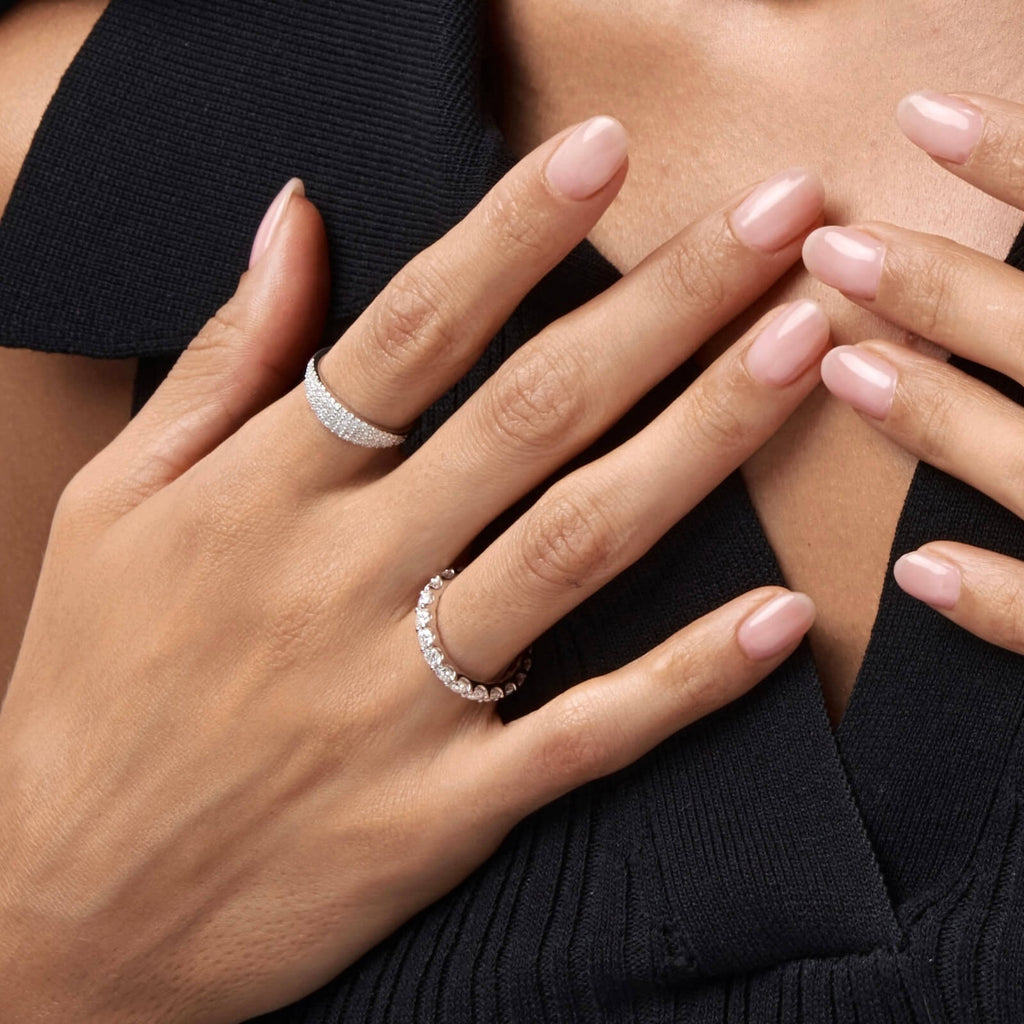 Anillo Sello Fino Pavé de Moissanita