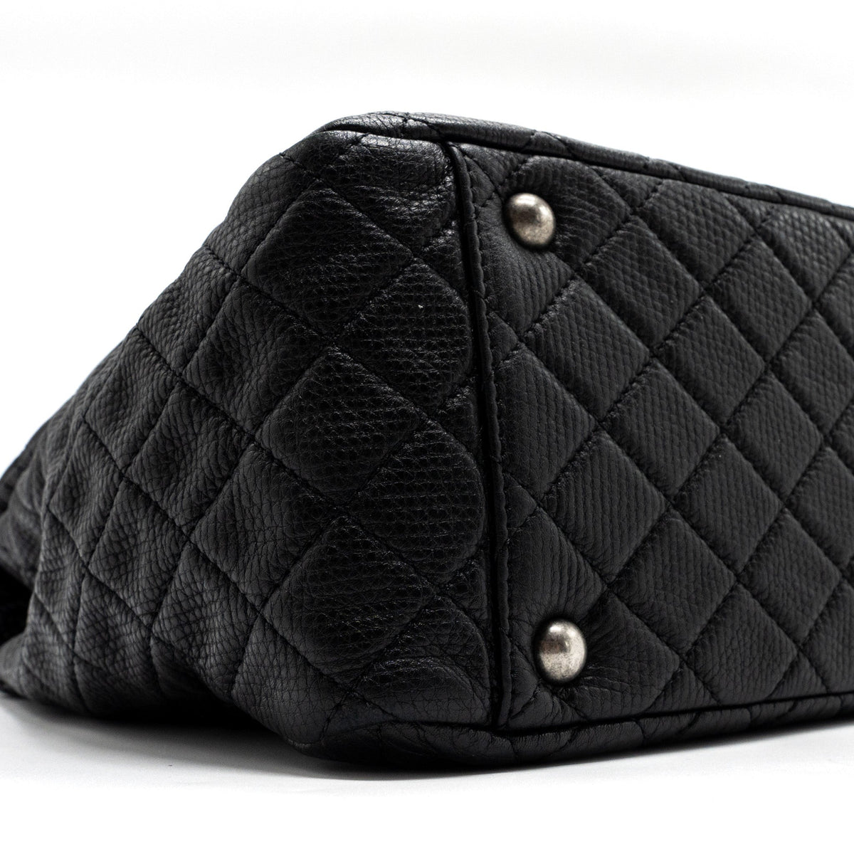 CHANEL XXL CLASSIC TRAVEL FLAP CALFSKIN BLACK RUTHENIUM HARDWARE