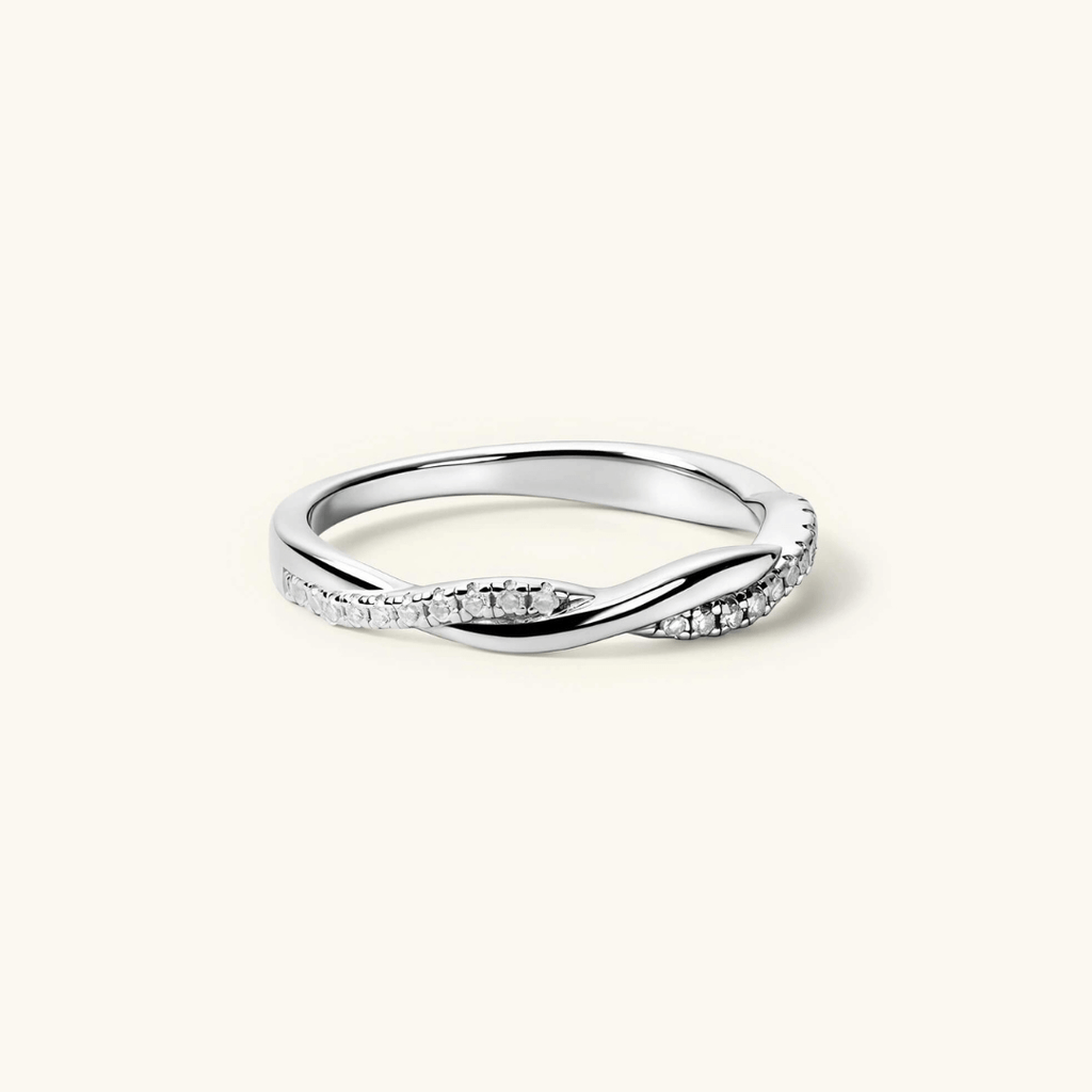 Anillo Trenzado de Moissanita