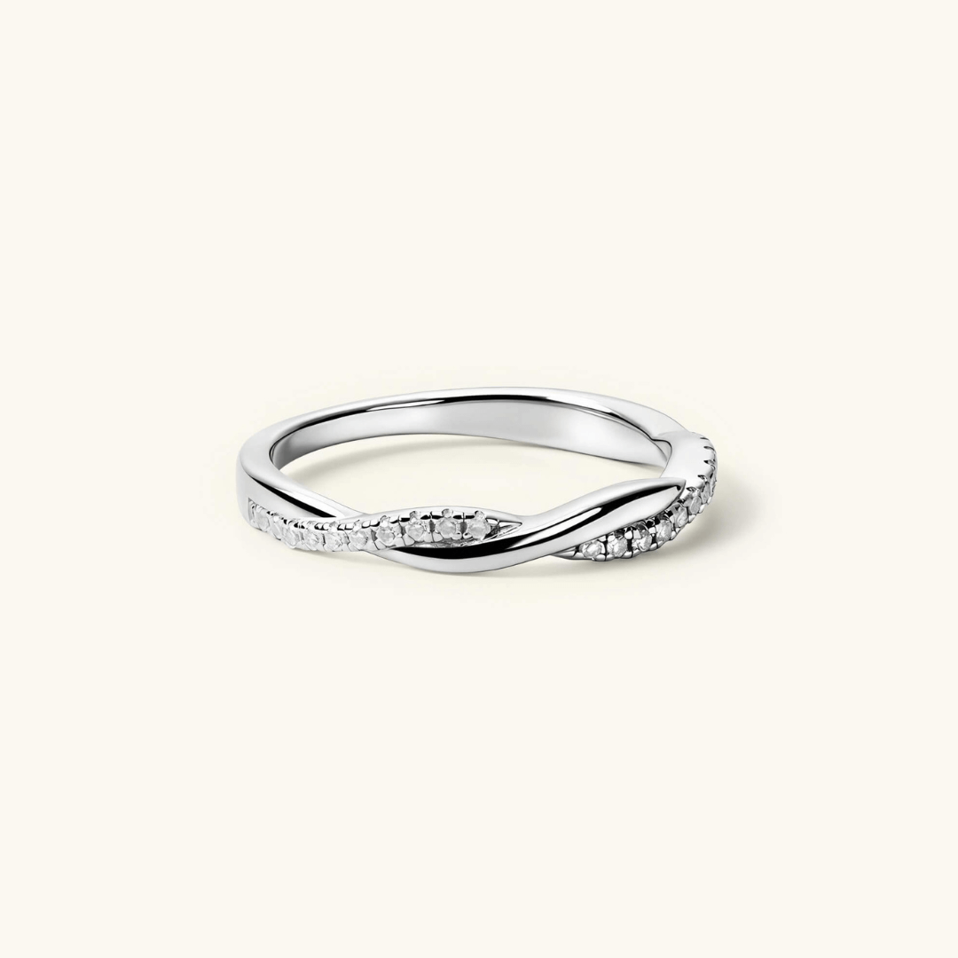 Anillo Trenzado de Moissanita