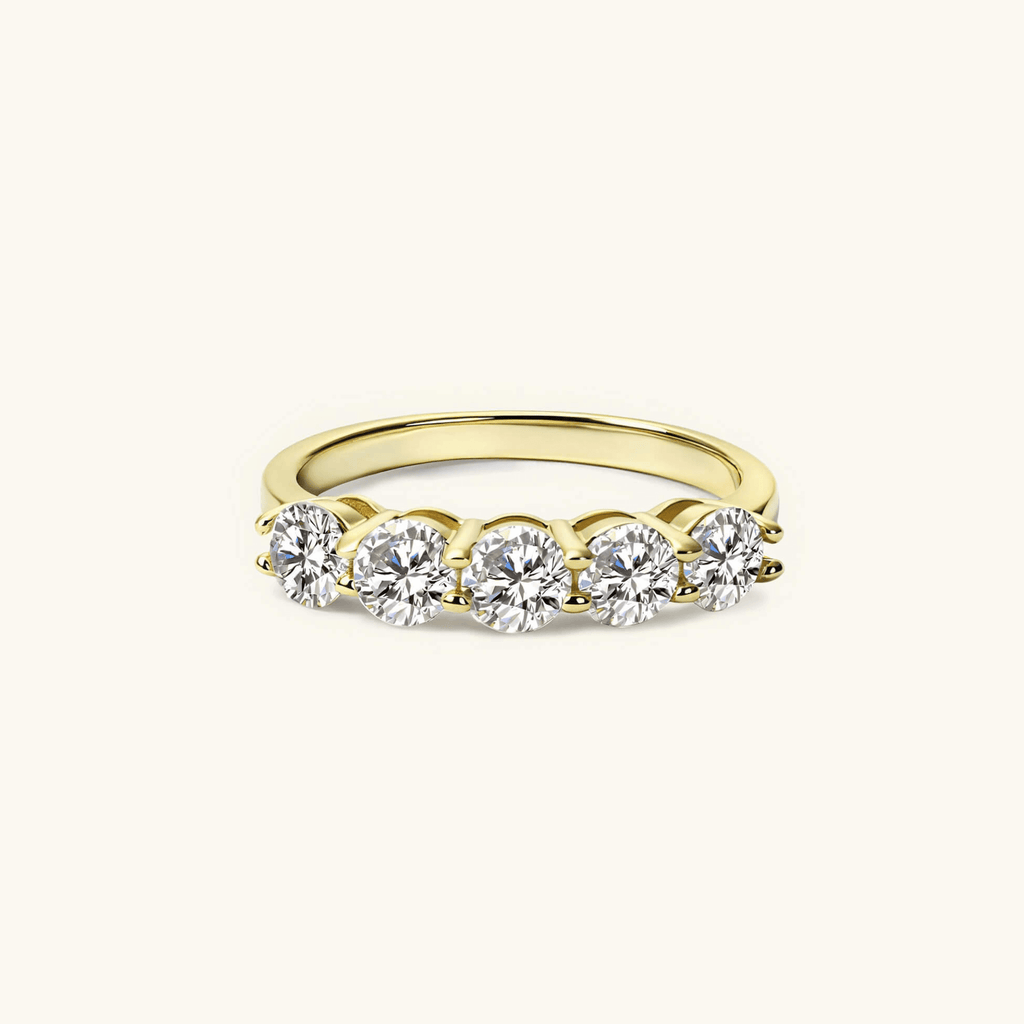 Anillo Media Alianza de Moissanita 4mm