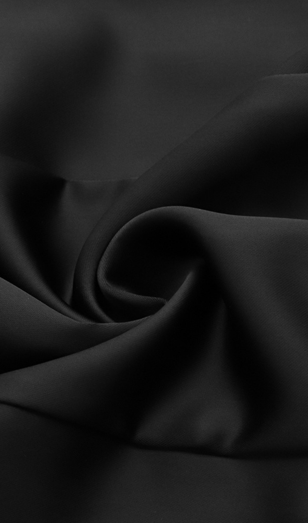 Vestido Strapless Marfil de Satén con Volantes